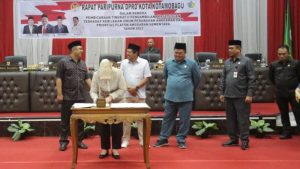 DPRD dan Pemkot Kotamobagu Tandatangan Dokumen Perubahan Anggaran Tahun 2022