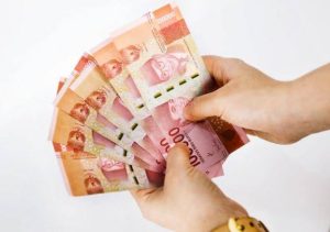 Anda Penerima BLT Subsidi BBM Rp600 Ribu? Berikut Cara Cek dan Jadwal Pencairannya