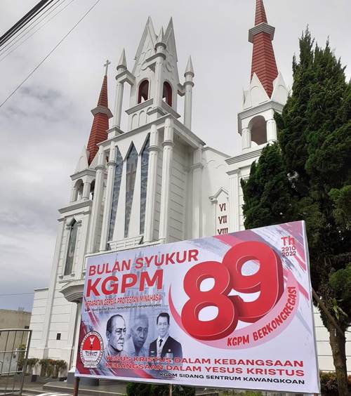 Baliho Bulan Syukur KGPM di Sidang Sentrum Kawangkoan