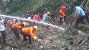 Longsor di Rurukan, Satu Petani Tertimbun Saat Berteduh di Gubuk
