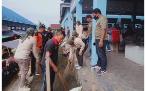 Asisten II Boyong OPD Pemkot Kotamobagu Gabung Bersama TNI-Polri Gelar Bakti di Pasar Tradisional Genggulang