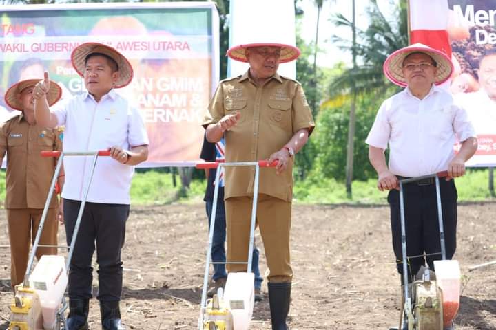 Olly Dondokambey Gelorakan Semangat Berkebun di Pencanangan Gerakan GMIM Menanam dan Beternak