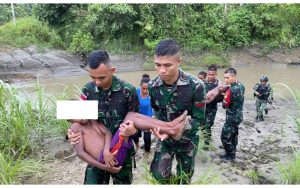 Lompat ke Sungai Meski Arus Deras, Satgas Pamtas Yonif 711 Selamatkan 2 Anak Papua