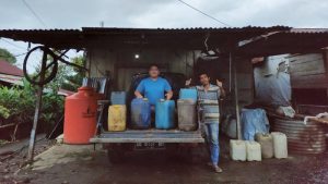 Kepala Desa Bahagia Berhasil Ubah Kotoran Hewan Jadi Sumber Listrik Alternatif