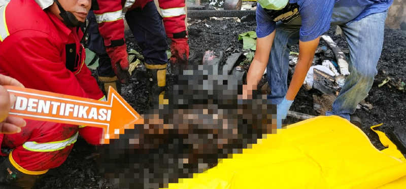 Satu Orang Tewas dalam Kebakaran di Desa Rumengkor 8 Satu Orang Tewas dalam Kebakaran di Desa Rumengkor