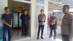 Tahu Ada Anggotanya Sakit, Kapolres Bitung Lakukan Ini