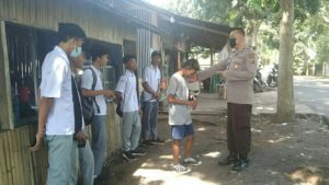 Dapati Anak Sekolah Berkumpul, Kapolsek Ranowulu Instruksikan Binmas Lakukan Ini