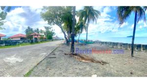 Pesona Molosing Beach Luar Biasa!