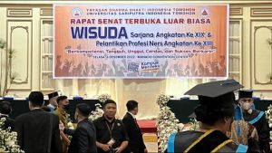 Pesan Wenny Lumentut untuk Wisudawan Unsrit Tomohon