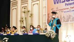 Disaksikan Wakil Wali Kota Wenny Lumentut, Unsrit Wisuda 113 Sarjana dan Profesi Ners