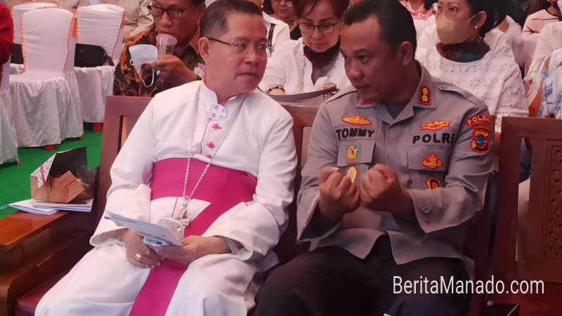 Akrab Dengan Uskup Rolly Untu, AKBP Tommy Bambang Souisa Beri Motivasi Anak-anak Panti Asuhan Melania Langowan