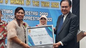Kadiskominfo Talaud Imelda Tingginehe Raih Penghargaan Perempuan Berprestasi 2022