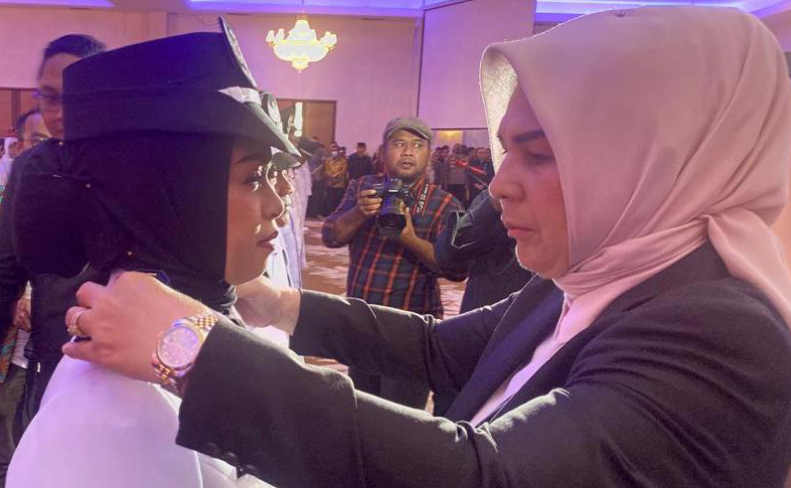 Sri Rahayu Monoarfa Resmi Pimpin Desa Kobo Kecil
