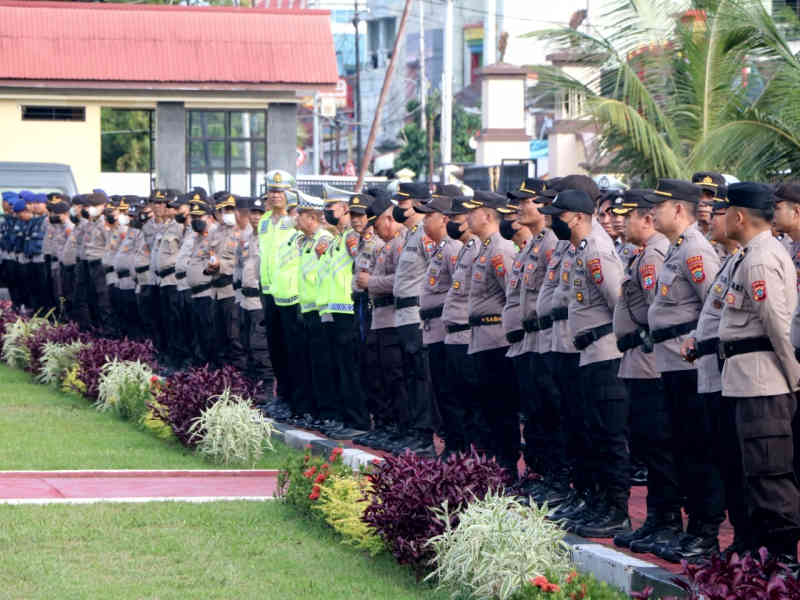 Ribuan Polisi Kawal Perayaan Malam Tahun Baru 2023 di Manado