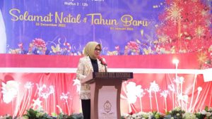 Tatong Bara Nyanyikan Alangkah Bahagianya Hidup Rukun dan Damai di Natal Pemkot Kotamobagu