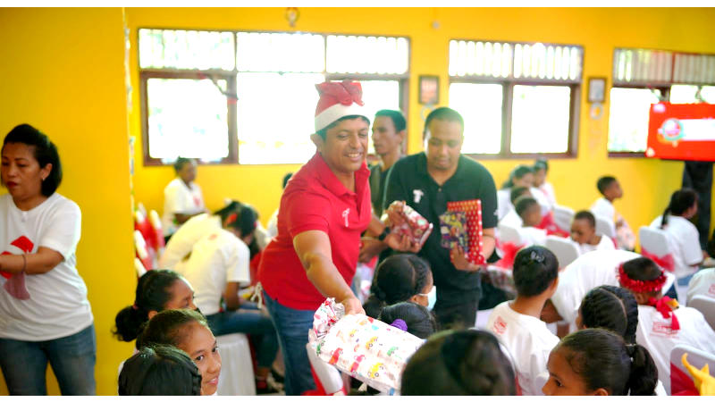 Telkomsel Siaga Berbagi Kasih Tanpa Batas di Momen Natal 2022