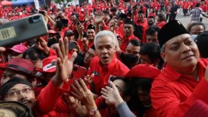 Elektabilitas Teratas, Menteri Kesayangan Jokowi ‘Dikalahkan’ Ganjar Pranowo