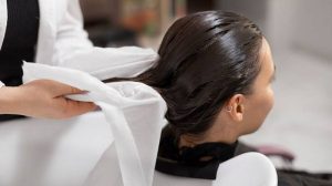 Intip Penyebab dan Cara Perawatan Rambut Rontok