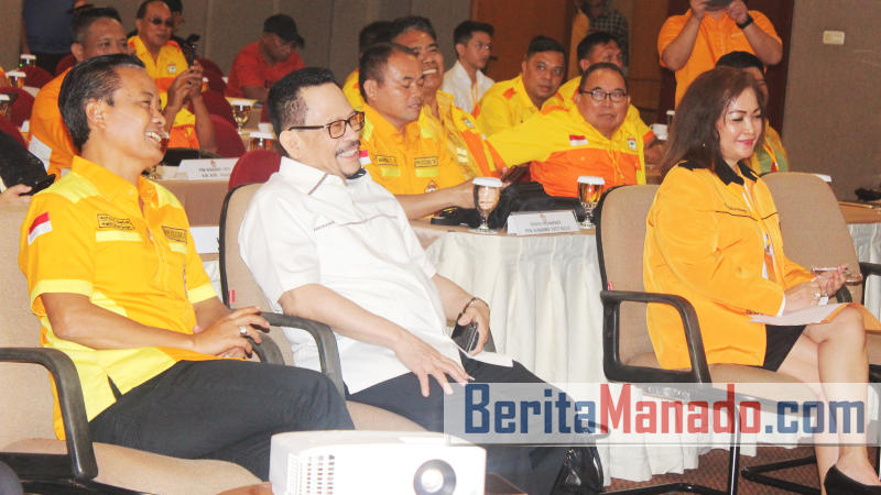 Hadir di Musda Kosgoro 1957 Sulut, Djelantik Mokodompit Apresiasi Lina Pusung