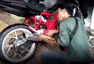 Masih Gunakan Knalpot Bising di Manado? Siap-siap Gergaji Sendiri Ditempat
