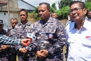 Jalin Silaturahmi, Danlanudal Manado Letkol Laut (P) Tatang Ristanto Ngopi Bareng Wartawan