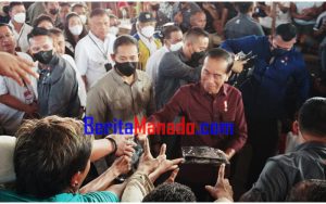 Pedagang Nasi dan Sate di Manado Berjoget Gembira karena Bertemu Joko Widodo