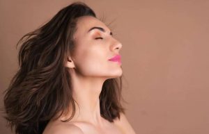Tips Perawatan Rambut Sesuai Jenis Dengan Baik dan Benar