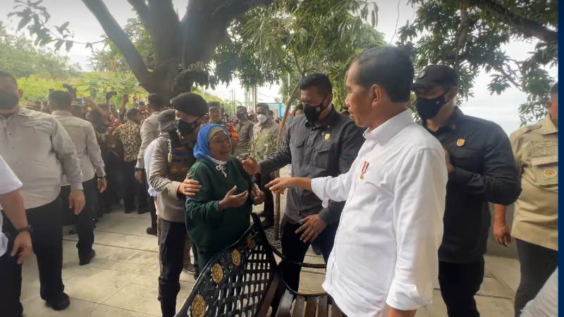 Presiden Jokowi Ceritakan Pengalamannya di Manado, Ditemui Siti Mafirah yang Berkeluh Kesah
