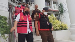 Dugaan Korupsi Aset PDAM Manado, Kejati Sulut Terima Penyerahan Tersangka Yan