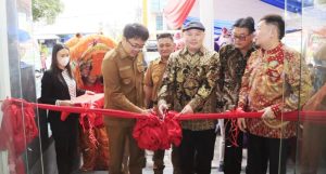 Andrei Angouw Dukung Klinik Mikeda, Manado Pusat Klinik Mata di Sulut