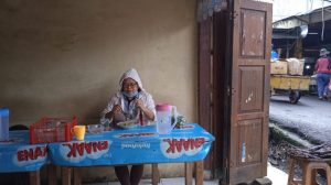 Wenny Lumentut di Mata Tante Youke