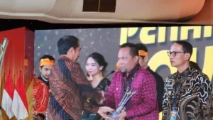 Penghargaan dari Jokowi, Kota Manado Terbaik dalam Pengendalian Covid-19