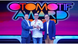 Motor Besar Penjelajah Jalanan dari Honda ini Jadi yang Terbaik di Otomotif Award 2023