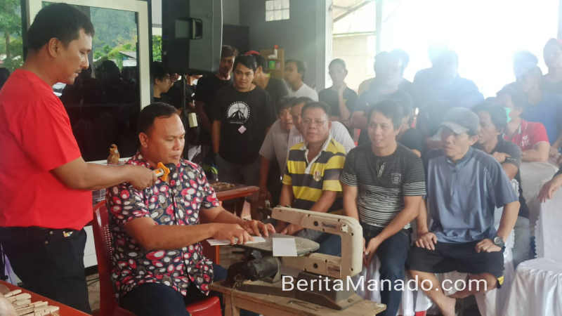 Kerukunan Sumonder California, USA-Disbudpar Minahasa Gelar Pelatihan Pembuatan Souvenir