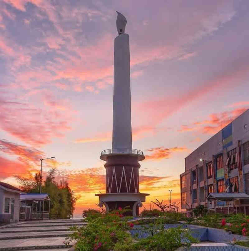 BERITA FOTO: Tugu Lilin Ikon Kerukunan Kota Manado, Riwayatmu Kini