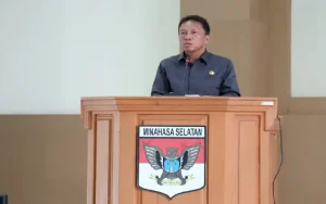 Bupati Franky Wongkar Sampaikan LKPJ Tahun Anggaran 2022 di DPRD Minsel