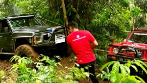 IOF Bitung Jajal Alam Batuputih dan Berbagi dengan Warga  