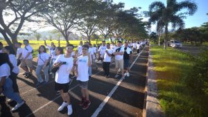 Keseruan Jalan Sehat Bersama di Bolmong, BUMN Makin Dekat Dengan Masyarakat