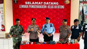 Petugas Gabungan Geledah Lapas Kelas IIB Bitung, Kapolres: Cegah Warga Binaan Bawa Barang Terlarang