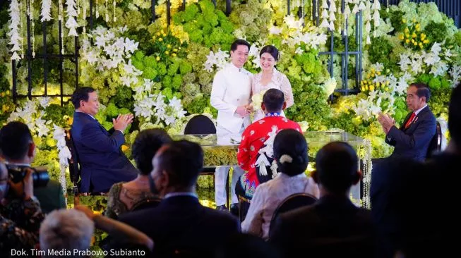 Makin Kompak, Joko Widodo dan Prabowo Subianto Jadi Saksi Pernikahan Putri Hary Tanoesoedibjo