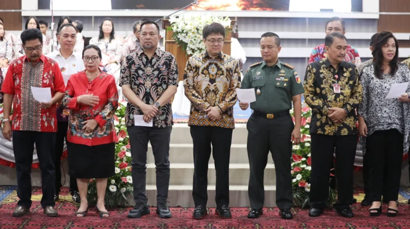 Andrei Angouw Maknai Paskah dengan Rasa Syukur dan Bergembira