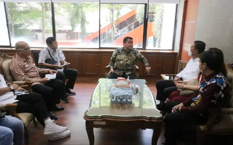 Kunjungi Kemenkes, Bupati Franky Wongkar Bicara Bantuan Alat Kesehatan