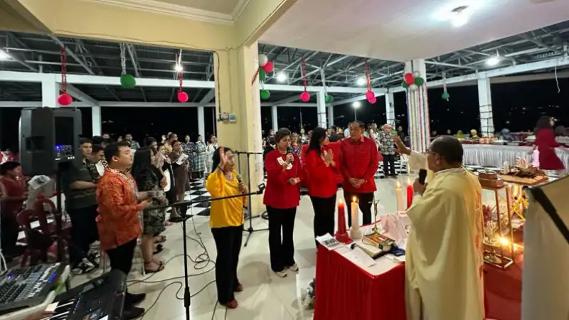 Senator Maya Rumantir Rayakan Kebahagiaan Bersama Keluarga dan Sahabat 12 Senator Maya Rumantir Rayakan Kebahagiaan Bersama Keluarga dan Sahabat