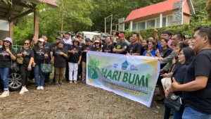 Rayakan HUT ke-45, Perkumpulan Keluarga Sompie se-Dunia Tanam Pohon di Kaki Gunung Klabat