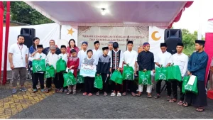 Setelah Tertunda karena Covid-19, Alfamidi Manado Undang Anak-anak Panti Bukber di Kantor