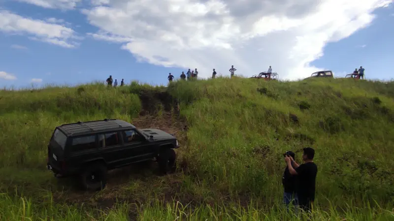 Memacu Adrenalin di Padang Savana Batuangus Bitung 10 Memacu Adrenalin di Padang Savana Batuangus Bitung