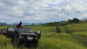 Memacu Adrenalin di Padang Savana Batuangus Bitung