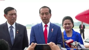 Presiden Jokowi Tunjuk Mahfud MD Jabat Menkominfo