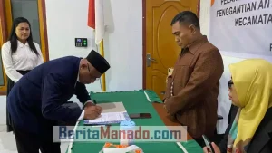 Fidel Malumbot Lantik PAW Anggota Panwaslu Tagulandang Utara