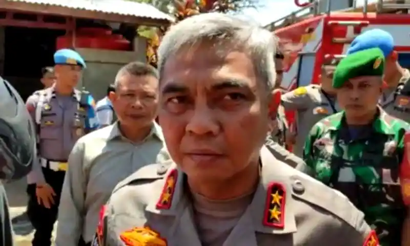 Api Lalap 8 Rumah di Komplek Asrama Polisi di Manado, Kapolda Sulut Turun Langsung di Lokasi